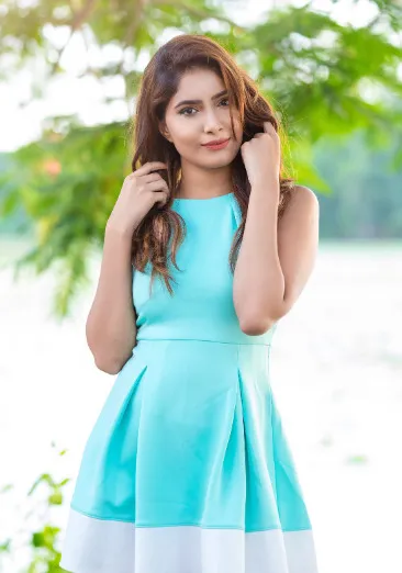 new wild and beautiful escort girl in Bangalore 4