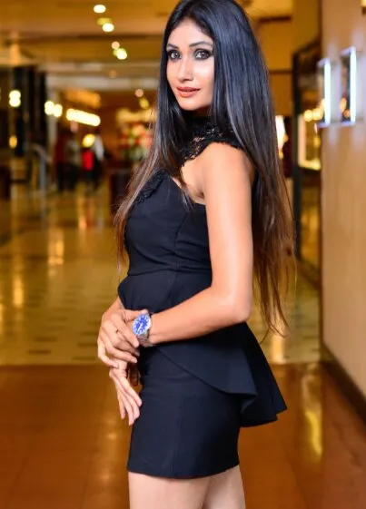 Exotic and  beautiful escorts girl in delhi 2