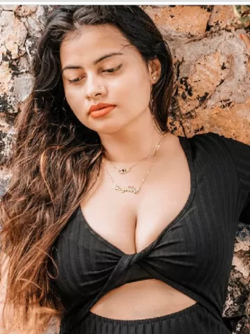 You can release your cum load in my body. I am alone and passionate.