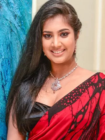 I have a nice bust and a perfect butt that will make you go crazy