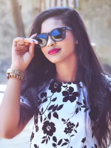 I love hard passionate sex. Meet me and fuck me like a slutty bitch