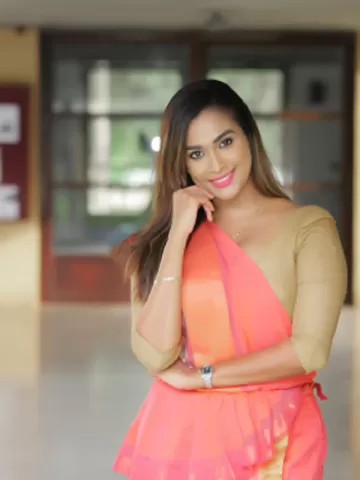 I will host you like a Arabian king in Lalpur with all royal comfort