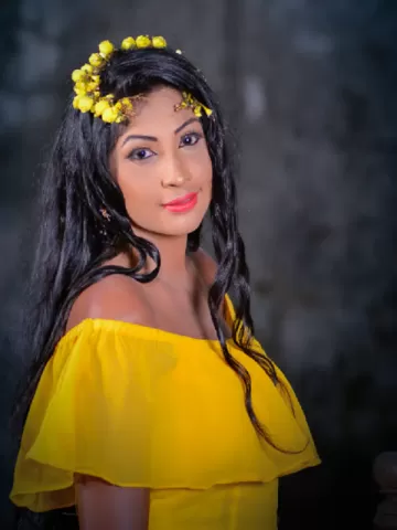 Hello there! Saroj Meena here. I am a seductive Nandavan Greens call girl.