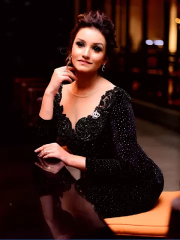 I am Riya Sherawat, the perfect call girl in Vidyadhar Nagar for your night.