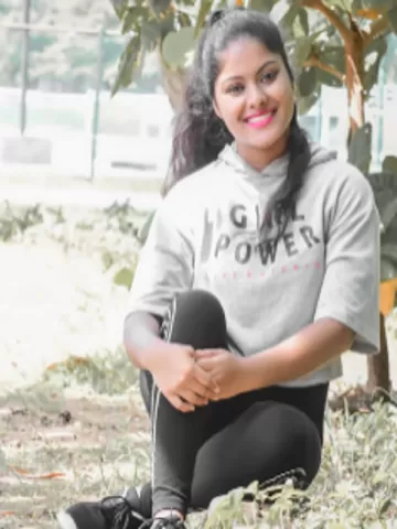 I am attractive and tempting call girl in Hyderabad. full night enjoy.