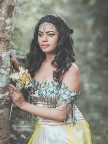 Hello there! My name is Natasha Gill a seductive Manali Bazar call girl.