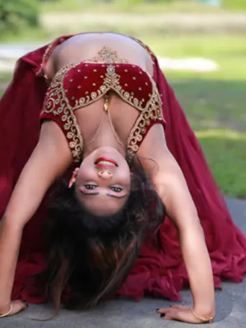 Hello ! I am Ishani Singh a sexy Basavanagudi call girl.