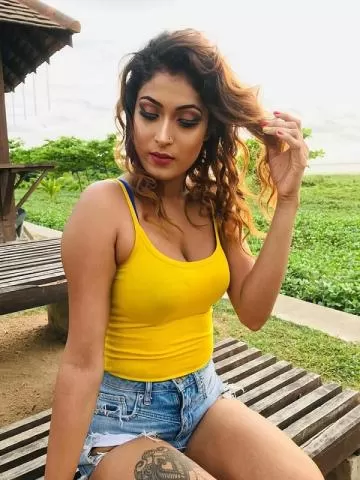 My attractive busts will make you horny. I am very good in oral job